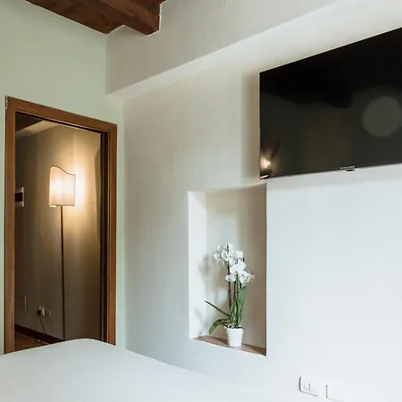 Osteria Luxury